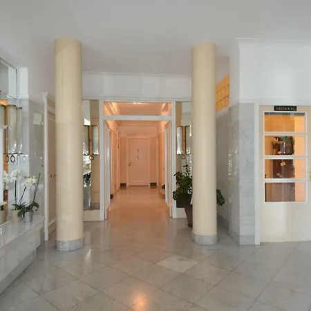 115 By The Sea Apartment *
